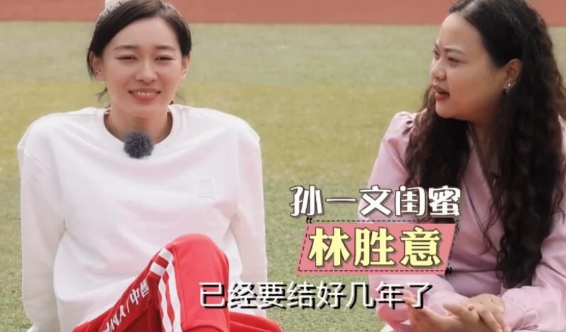 郭晓冬、梅婷主演的电影《推拿》入围了本 影节热点聚焦：图解上海国际电影节的前世今生 2013-06-14 第16届上海国际电影节于6月15日到6月23日之间举行。